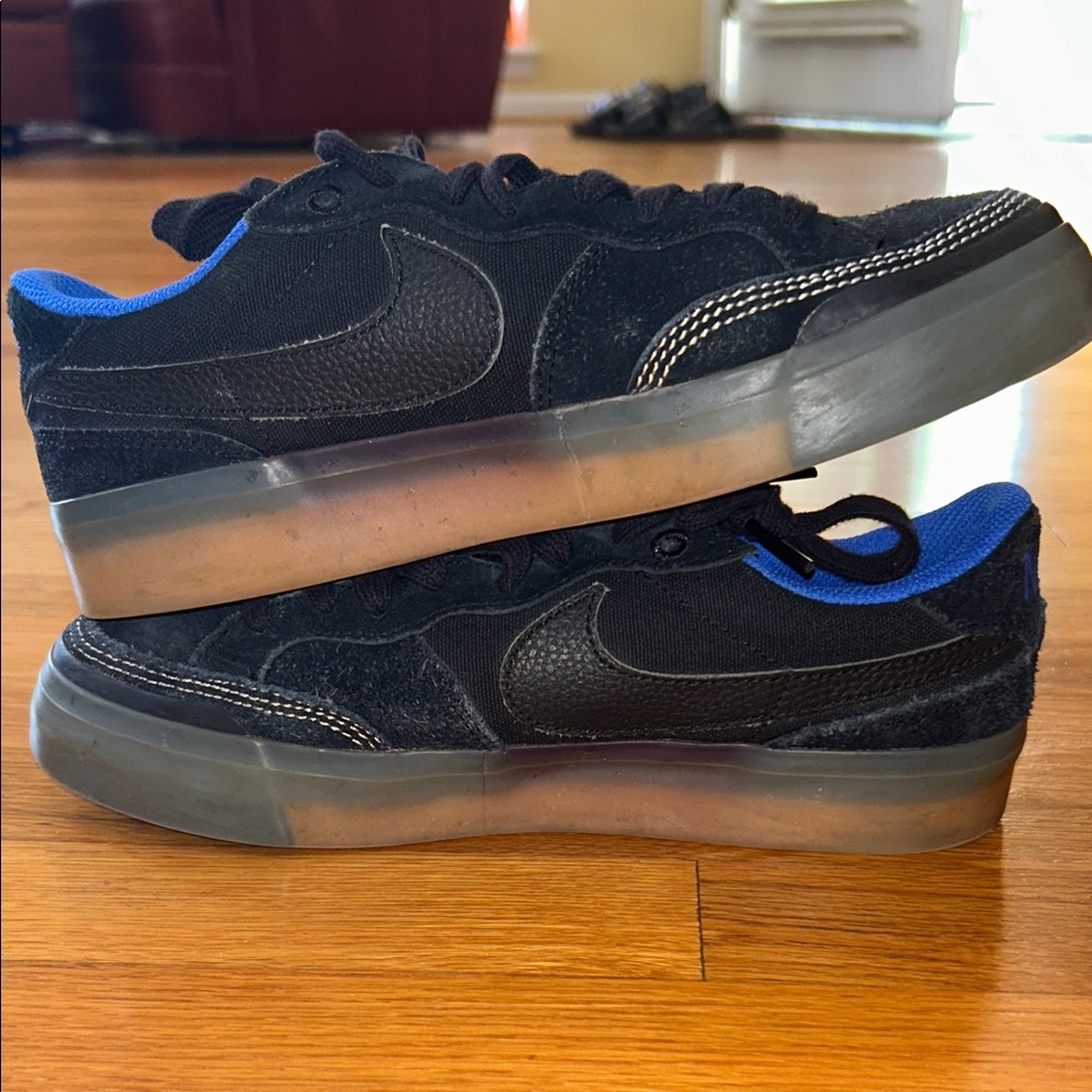 Nike Black and Blue Women's Sneakers